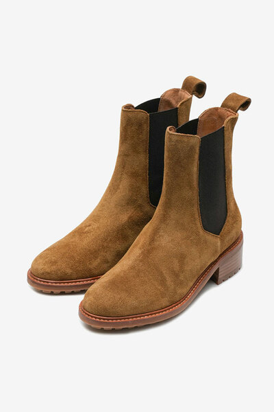 SUEDE CHELSEA BOOTS - CAMEL