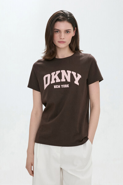 DKNY WOMEN 퍼프 바시티 로고 크루넥 티셔츠