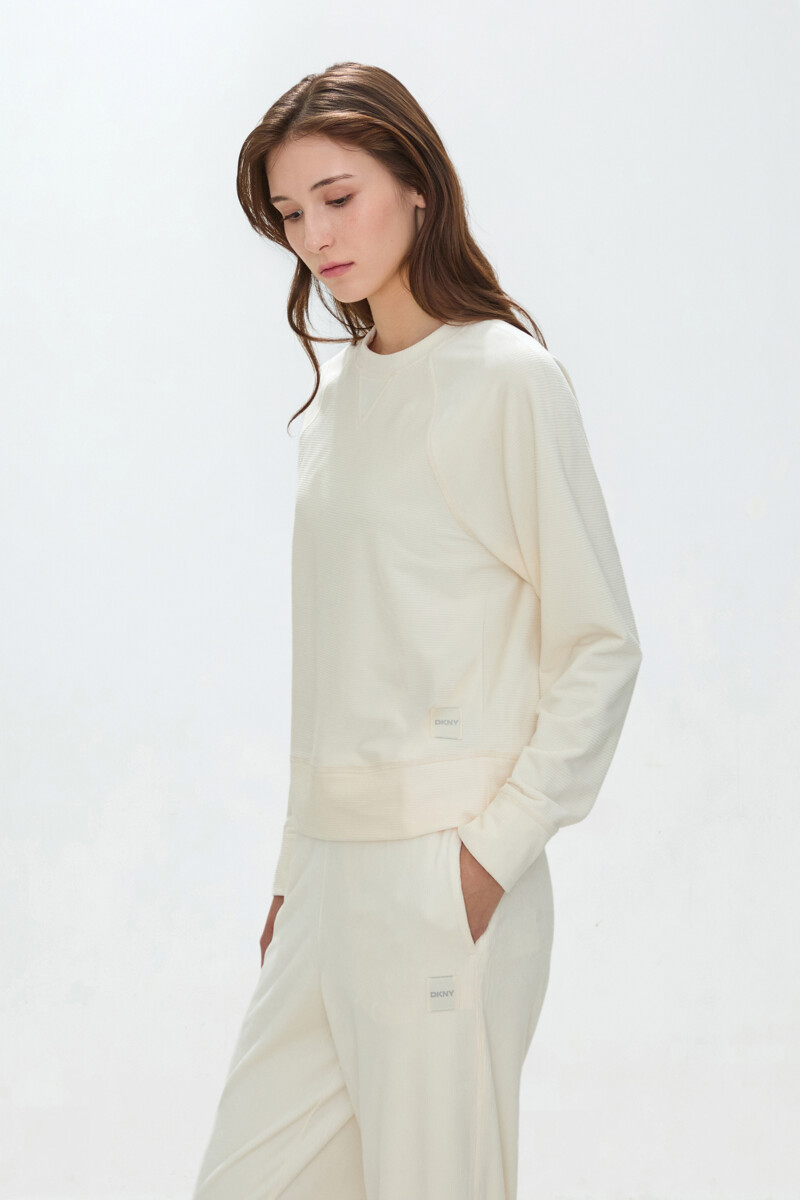 DKNY WOMEN 메탈릭 로고 패치 립 래글런 풀오버
