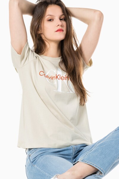 여성 스트레이트핏 모노그램 로고 반팔 티셔츠 J218885-ACF J218885ACF