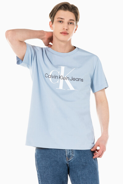 남성 레귤러핏 모노그램 엠브로이더리 로고 반팔 티셔츠 J320770-C1U J320770C1U