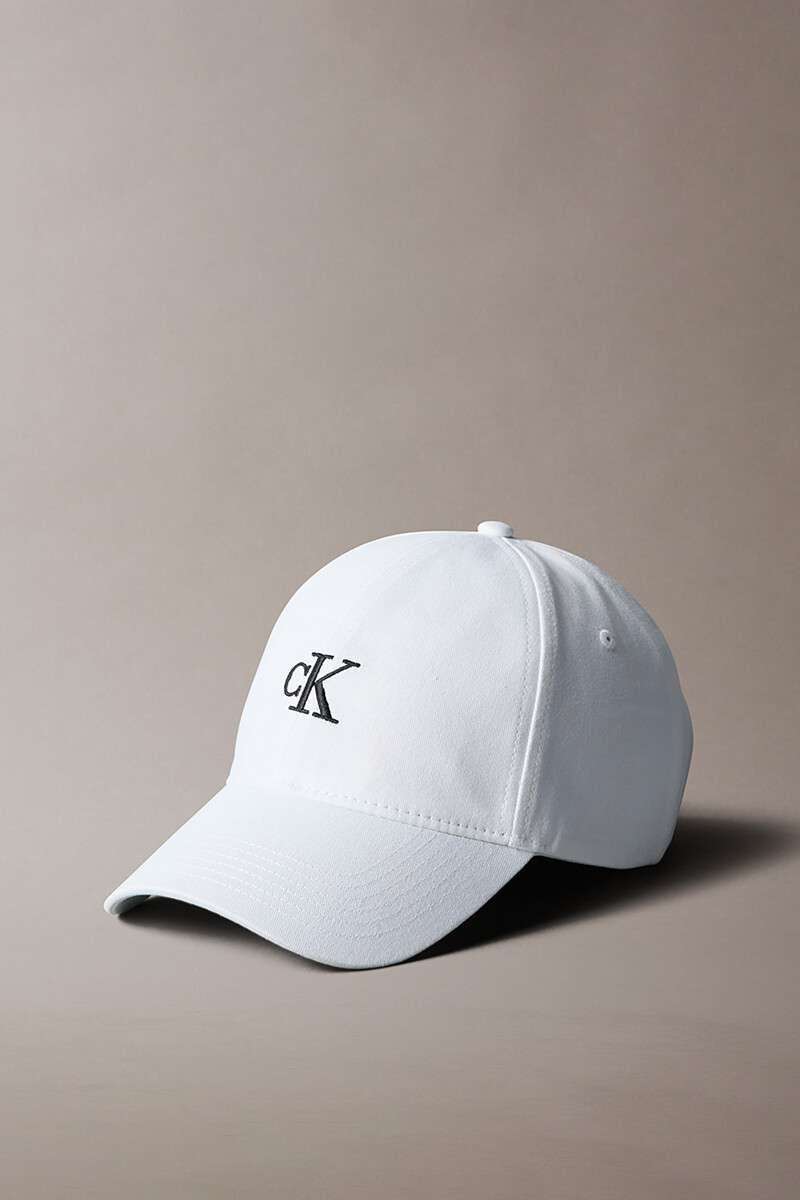 Calvin Klein Accessories [CK ACC] 스몰 모노그램 볼캡 4G5002G YAF