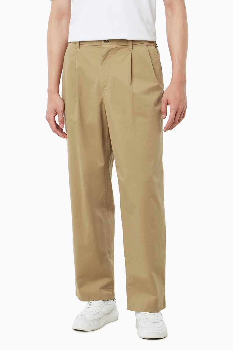 Calvin Klein Jeans [CK] 워시드 면 트윌 플리츠 치노 팬츠 4RF606G HMS