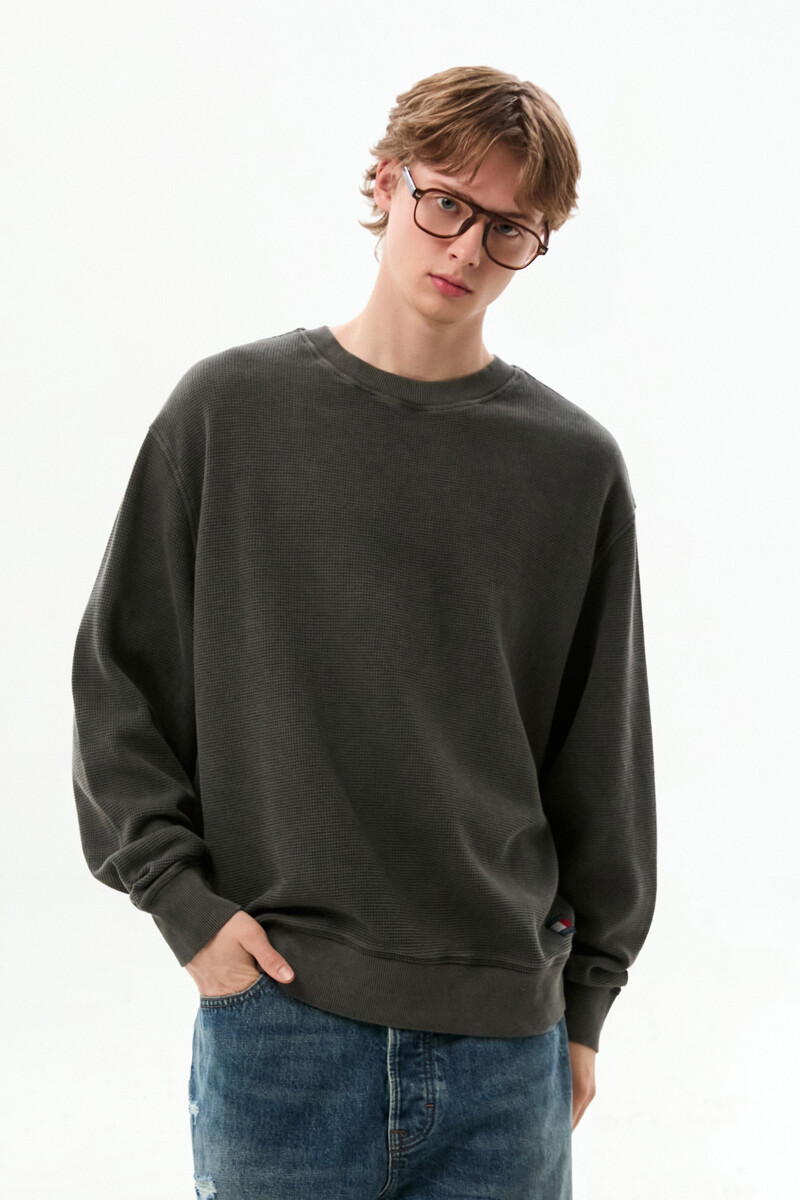 TOMMY JEANS 릴렉스 핏 워시드 와플 크루넥 티셔츠