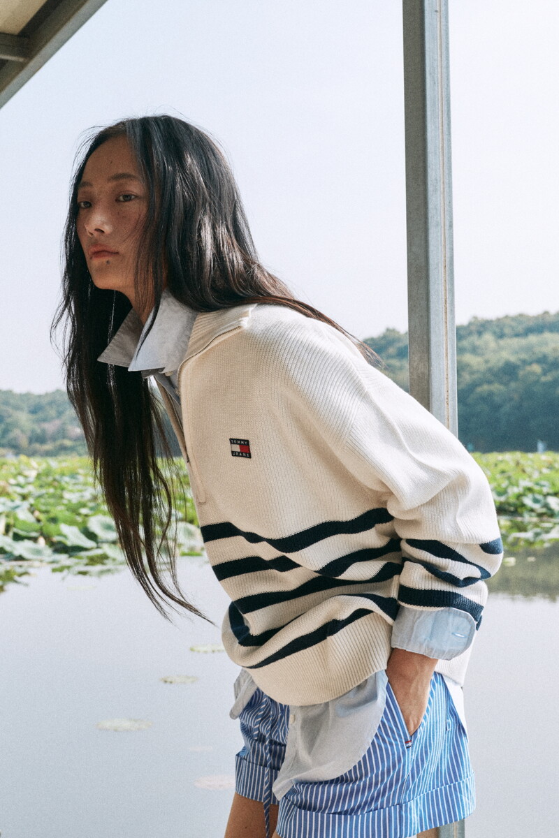 TOMMY JEANS 릴렉스 핏 에센셜 셔츠