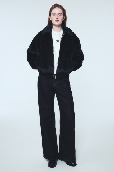 TOMMY JEANS 클레어 스트레이트 핏 브러쉬드 데님 팬츠