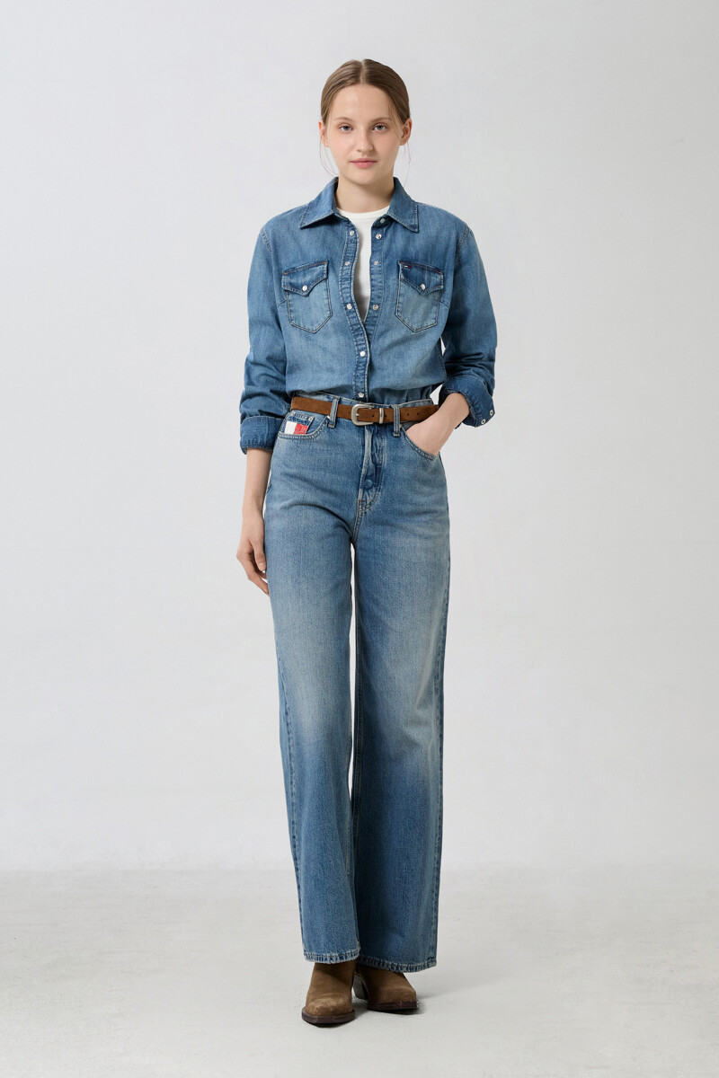 TOMMY JEANS 클레어 와이드 핏 하이라이즈 워시드 데님 팬츠