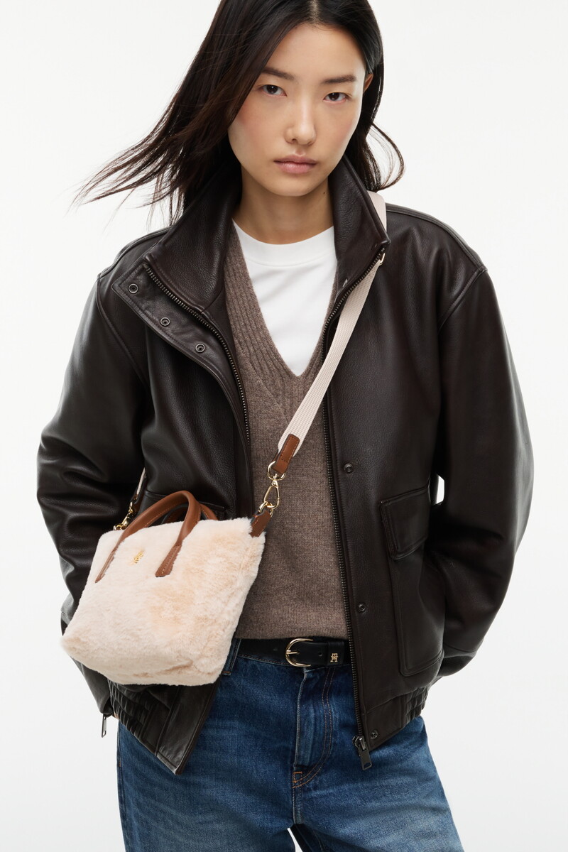 TOMMY HILFIGER WOMEN 타미 아이코닉 마이크로 토트백